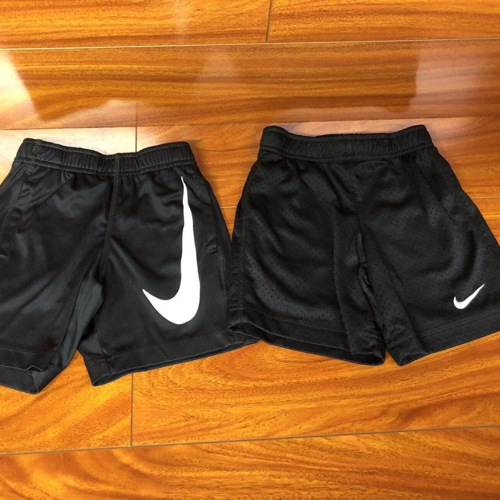 Nike Short Bundle Boys Black Size 4